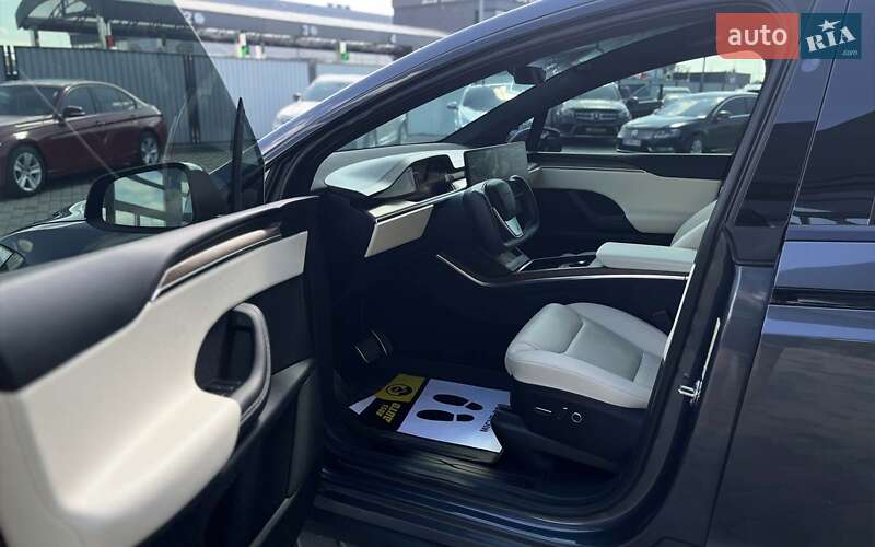 Позашляховик / Кросовер Tesla Model X 2022 в Мукачевому
