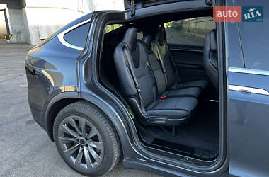 Внедорожник / Кроссовер Tesla Model X 2017 в 