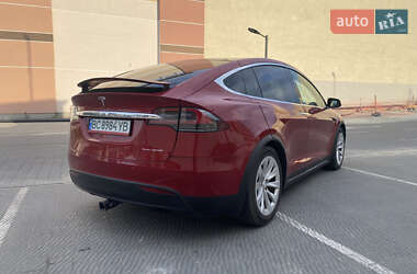 Позашляховик / Кросовер Tesla Model X 2019 в 