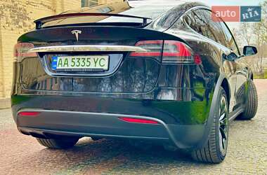 Позашляховик / Кросовер Tesla Model X 2019 в 