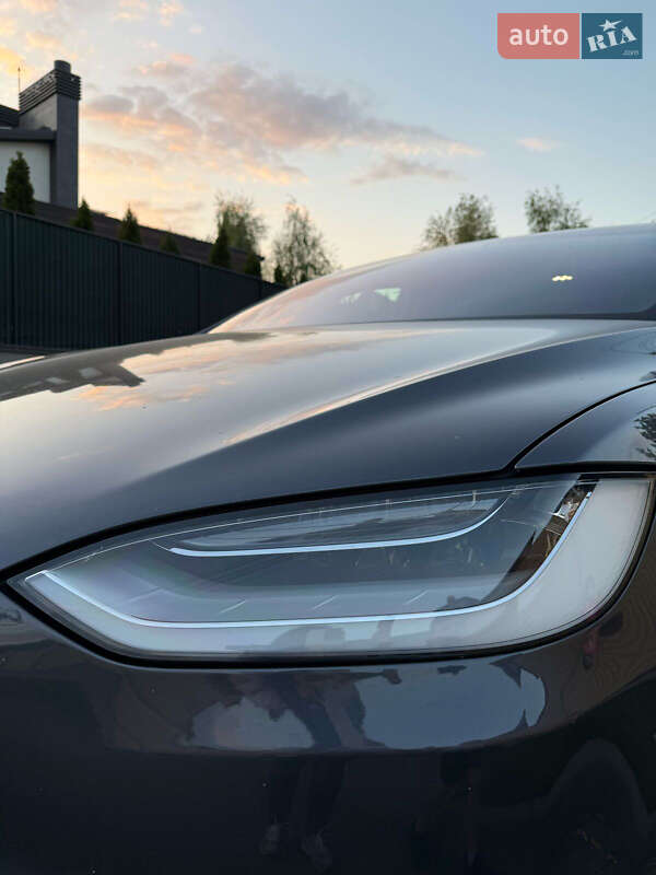 Позашляховик / Кросовер Tesla Model X 2020 в Полтаві