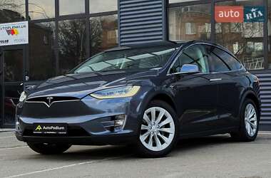 Позашляховик / Кросовер Tesla Model X 2018 в 
