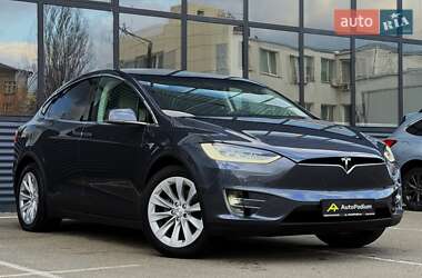 Позашляховик / Кросовер Tesla Model X 2018 в 