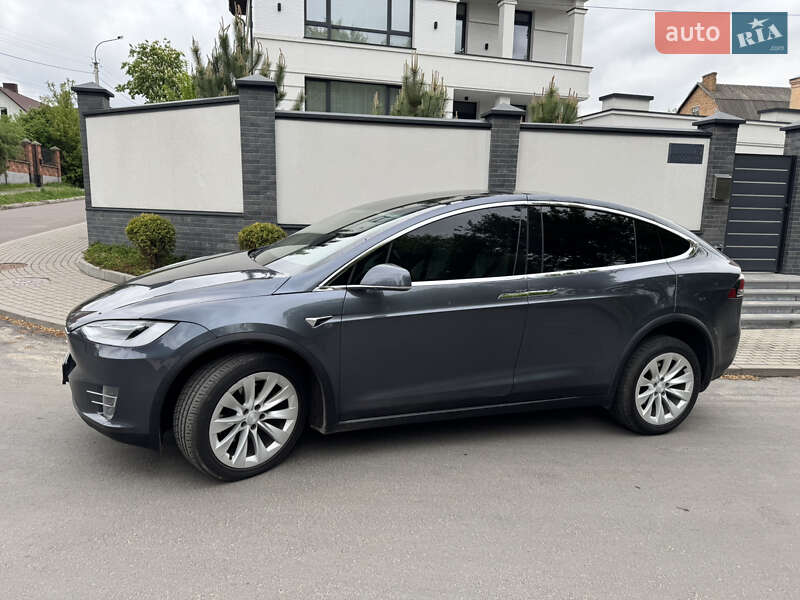 Позашляховик / Кросовер Tesla Model X 2018 в Рівному фото 2 Позашляховик / Кросовер Tesla Model X 2018 в Рівному