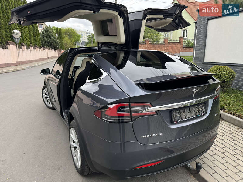 Позашляховик / Кросовер Tesla Model X 2018 в Рівному фото 4 Позашляховик / Кросовер Tesla Model X 2018 в Рівному