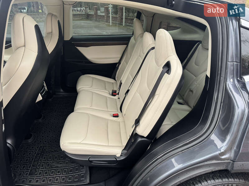 Позашляховик / Кросовер Tesla Model X 2018 в Рівному фото 20 Позашляховик / Кросовер Tesla Model X 2018 в Рівному
