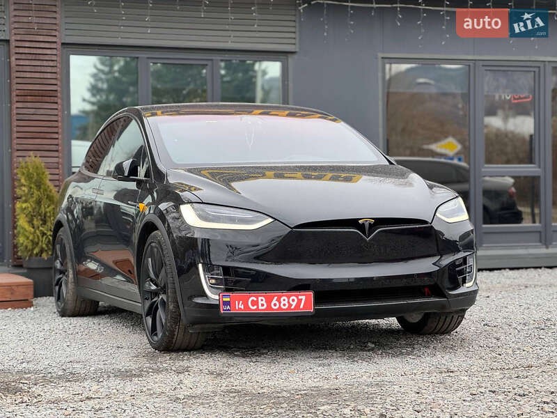 Позашляховик / Кросовер Tesla Model X 2017 в 