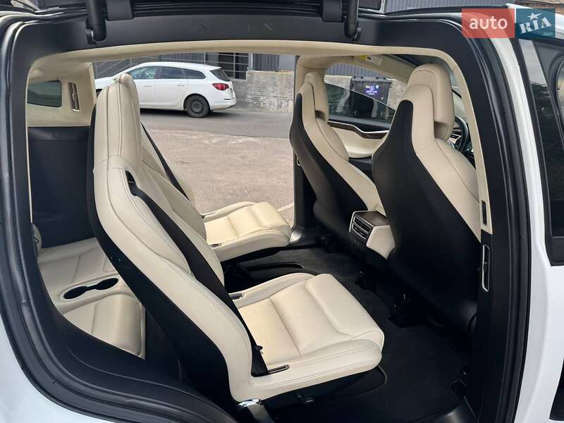 Внедорожник / Кроссовер Tesla Model X 2018 в Днепре