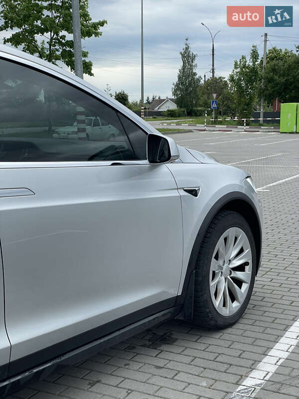Внедорожник / Кроссовер Tesla Model X 2018 в Львове фото 8 Внедорожник / Кроссовер Tesla Model X 2018 в Львове