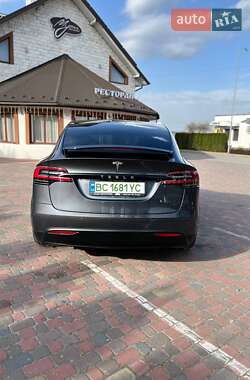 Внедорожник / Кроссовер Tesla Model X 2016 в 