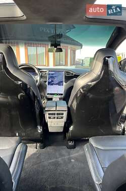 Внедорожник / Кроссовер Tesla Model X 2016 в 