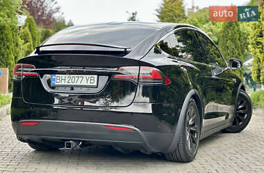 Внедорожник / Кроссовер Tesla Model X 2016 в 