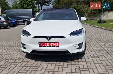 Позашляховик / Кросовер Tesla Model X 2018 в 