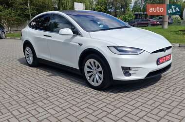 Позашляховик / Кросовер Tesla Model X 2018 в 