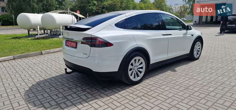 Внедорожник / Кроссовер Tesla Model X 2018 в Тернополе