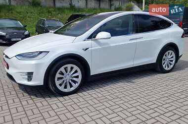 Позашляховик / Кросовер Tesla Model X 2018 в 