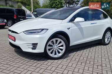 Позашляховик / Кросовер Tesla Model X 2018 в 