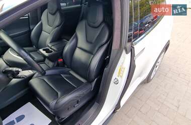 Позашляховик / Кросовер Tesla Model X 2018 в 