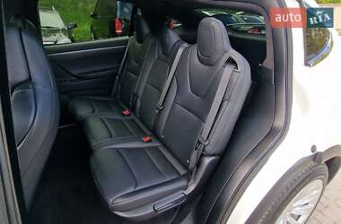 Позашляховик / Кросовер Tesla Model X 2018 в 