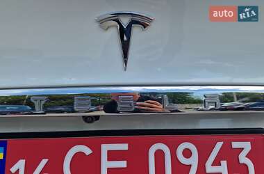 Позашляховик / Кросовер Tesla Model X 2018 в 