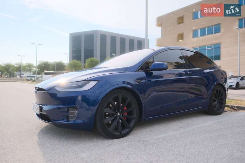 Внедорожник / Кроссовер Tesla Model X 2019 в Львове