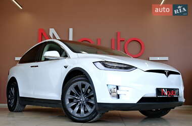 Внедорожник / Кроссовер Tesla Model X 2018 в 