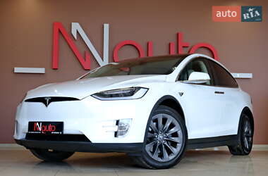 Внедорожник / Кроссовер Tesla Model X 2018 в 
