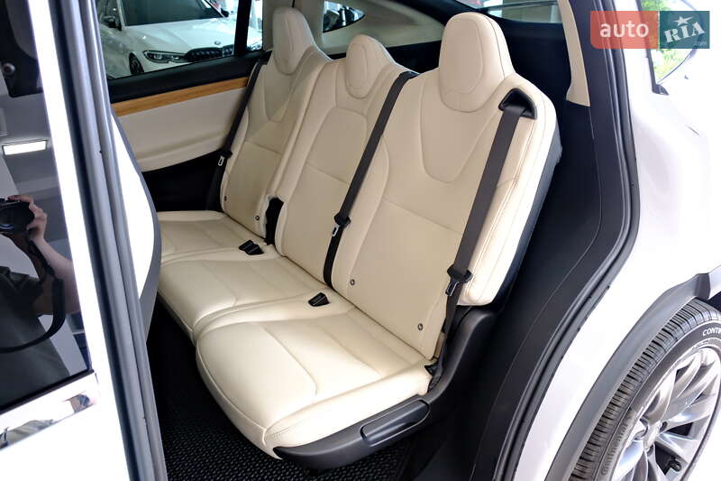 Позашляховик / Кросовер Tesla Model X 2018 в Одесі