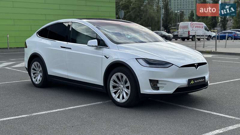 Позашляховик / Кросовер Tesla Model X 2019 в Києві