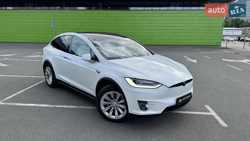 Позашляховик / Кросовер Tesla Model X 2019 в Києві