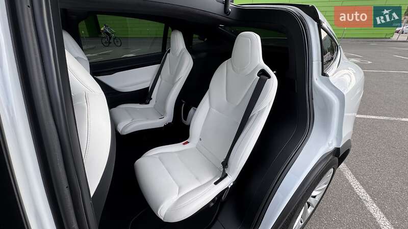 Позашляховик / Кросовер Tesla Model X 2019 в Києві