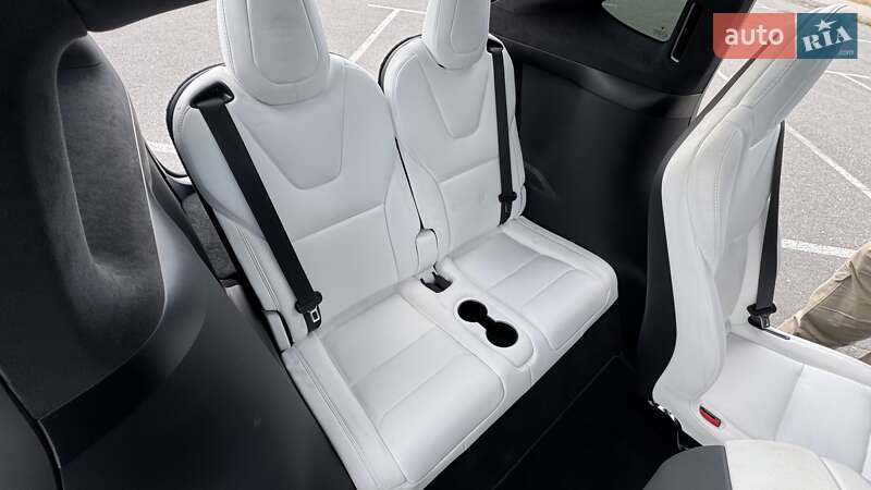 Позашляховик / Кросовер Tesla Model X 2019 в Києві