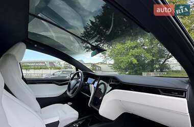 Позашляховик / Кросовер Tesla Model X 2019 в 