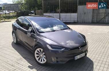Позашляховик / Кросовер Tesla Model X 2016 в Львові