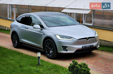 Tesla Model X 2018