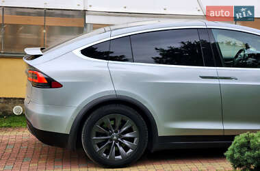 Внедорожник / Кроссовер Tesla Model X 2018 в 