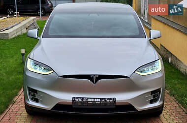 Внедорожник / Кроссовер Tesla Model X 2018 в 