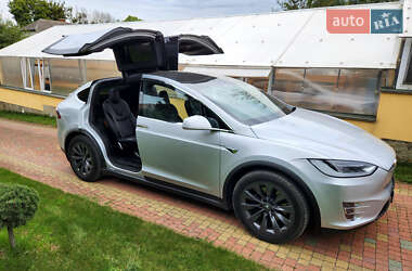 Внедорожник / Кроссовер Tesla Model X 2018 в 