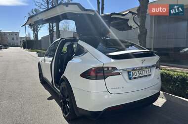 Внедорожник / Кроссовер Tesla Model X 2016 в 