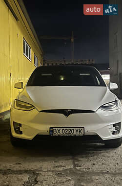Позашляховик / Кросовер Tesla Model X 2020 в 