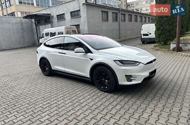 Внедорожник / Кроссовер Tesla Model X 2017 в 