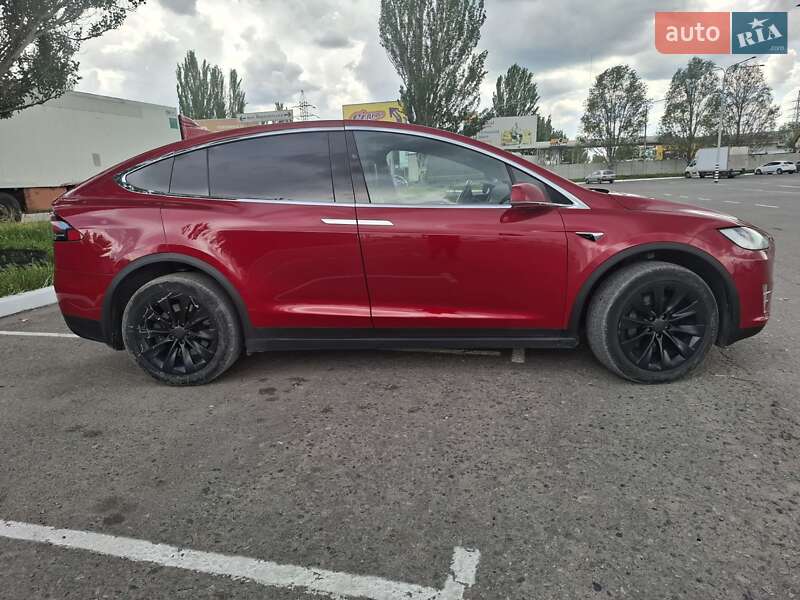 Внедорожник / Кроссовер Tesla Model X 2017 в Днепре