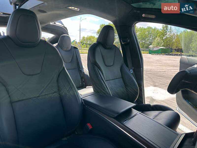 Внедорожник / Кроссовер Tesla Model X 2022 в Киеве