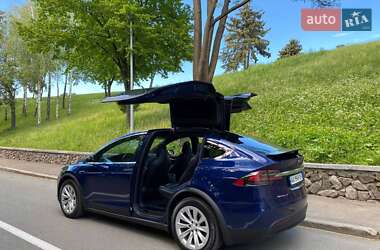 Внедорожник / Кроссовер Tesla Model X 2017 в 