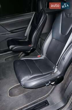 Внедорожник / Кроссовер Tesla Model X 2018 в 