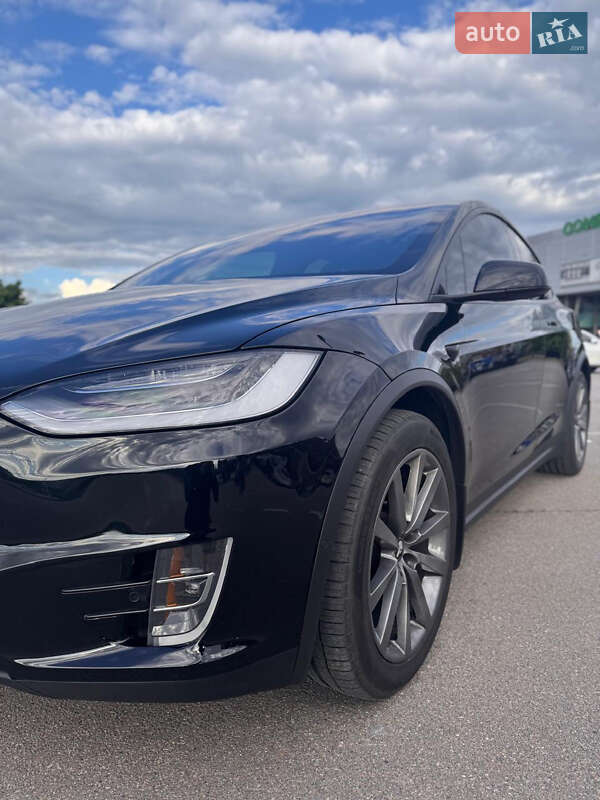 Позашляховик / Кросовер Tesla Model X 2020 в Києві