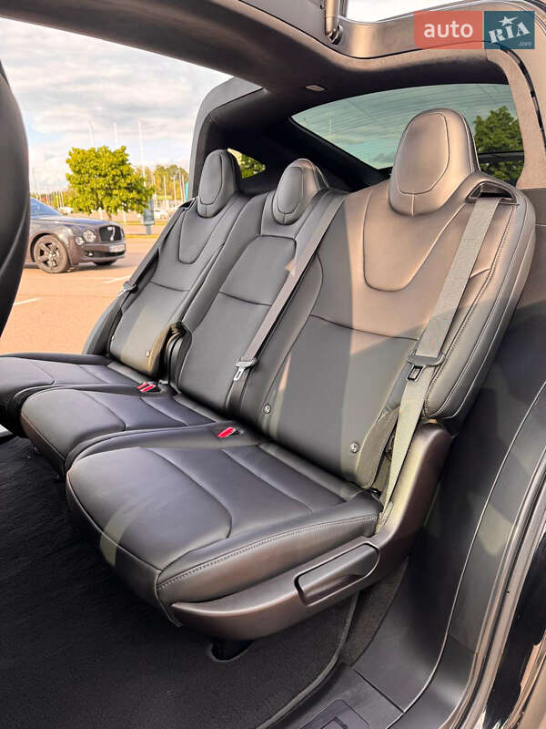 Позашляховик / Кросовер Tesla Model X 2020 в Києві