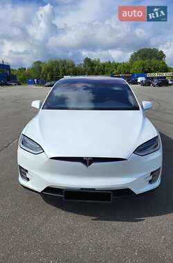 Внедорожник / Кроссовер Tesla Model X 2018 в 