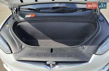 Внедорожник / Кроссовер Tesla Model X 2018 в 