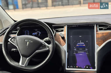 Внедорожник / Кроссовер Tesla Model X 2016 в 